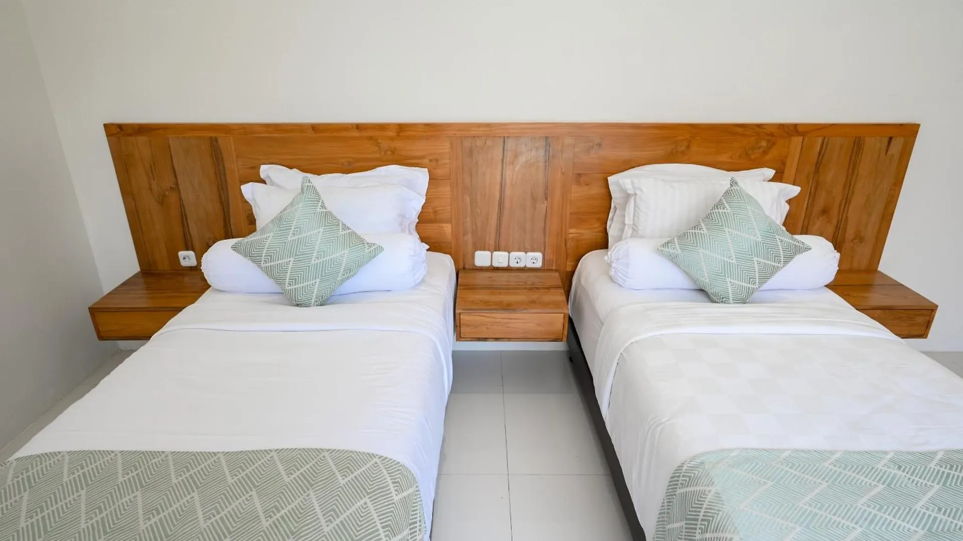 The Lavana Rainie'S Villa Nusa Dua