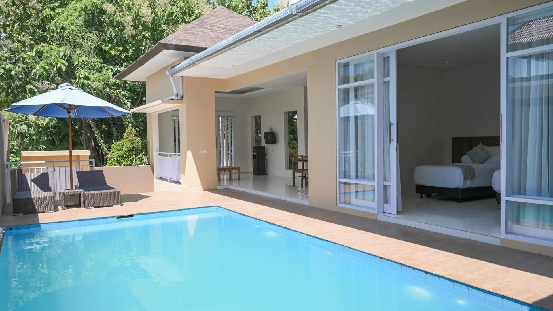 The Lavana Rainie'S Villa Nusa Dua